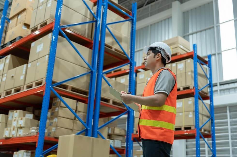Quy trình và tiêu chuẩn bảo quản hàng hóa trong kho