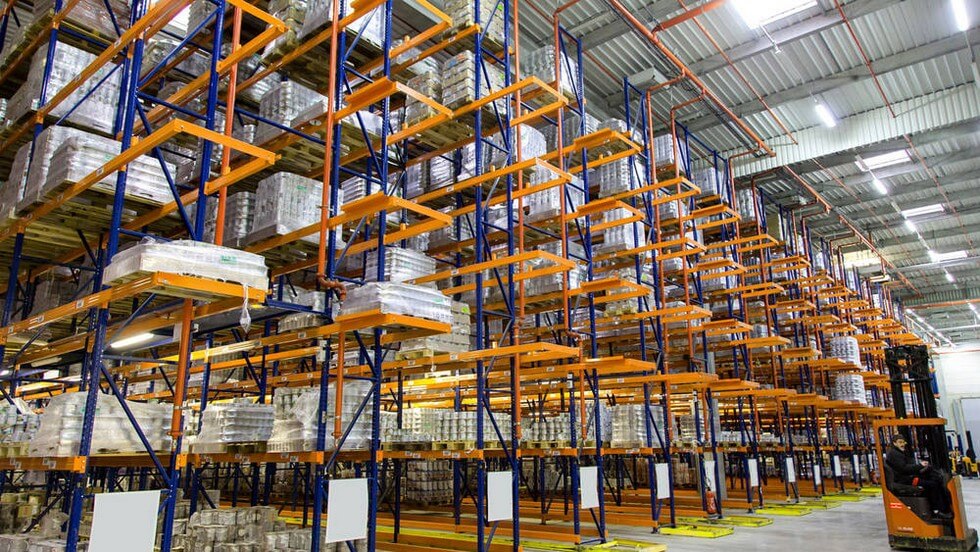 Một kho hàng được sắp xếp khoa học sẽ giúp tiết kiệm đáng kể thời gian và công sức