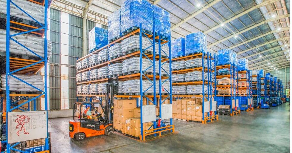 Các nguyên nhân chính gây ra độ ẩm cao trong kho bãi